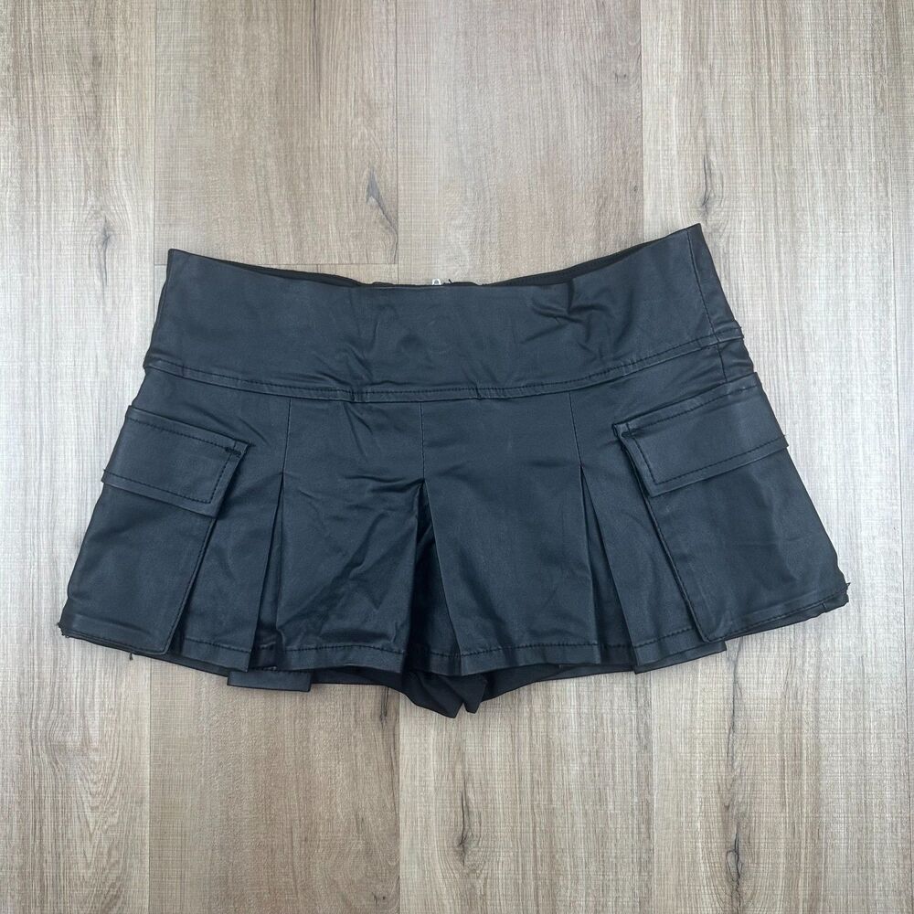 Madden Girl M Medium Black Faux Leather Mini Skort Cargo Pockets Shorts Skirt